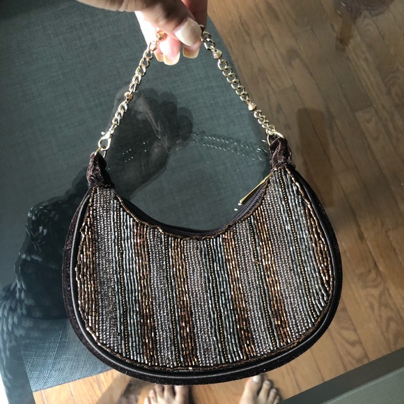 Small Purse - Picture 1 of 8